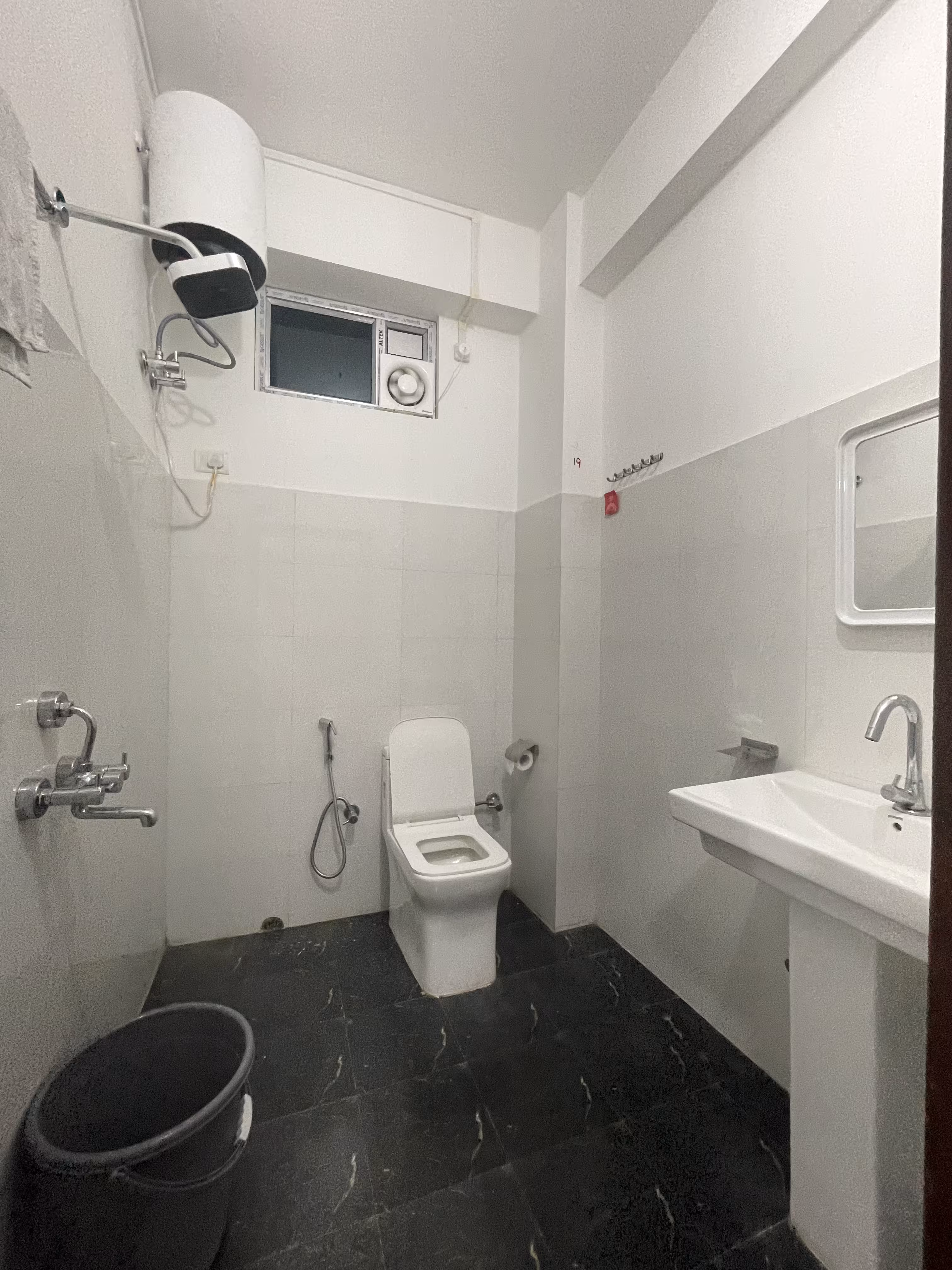 Queen Room 2