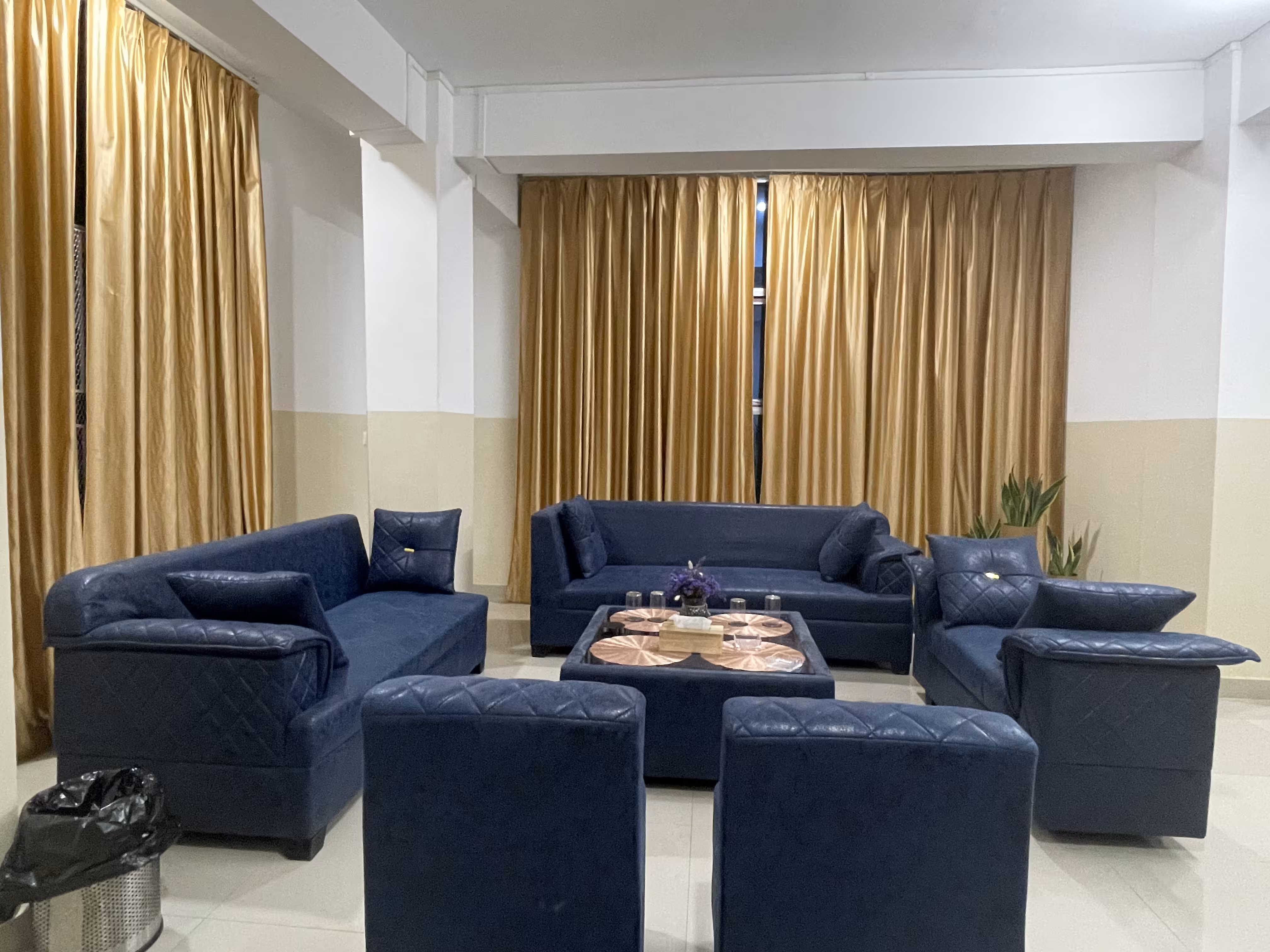 Suite Room 2